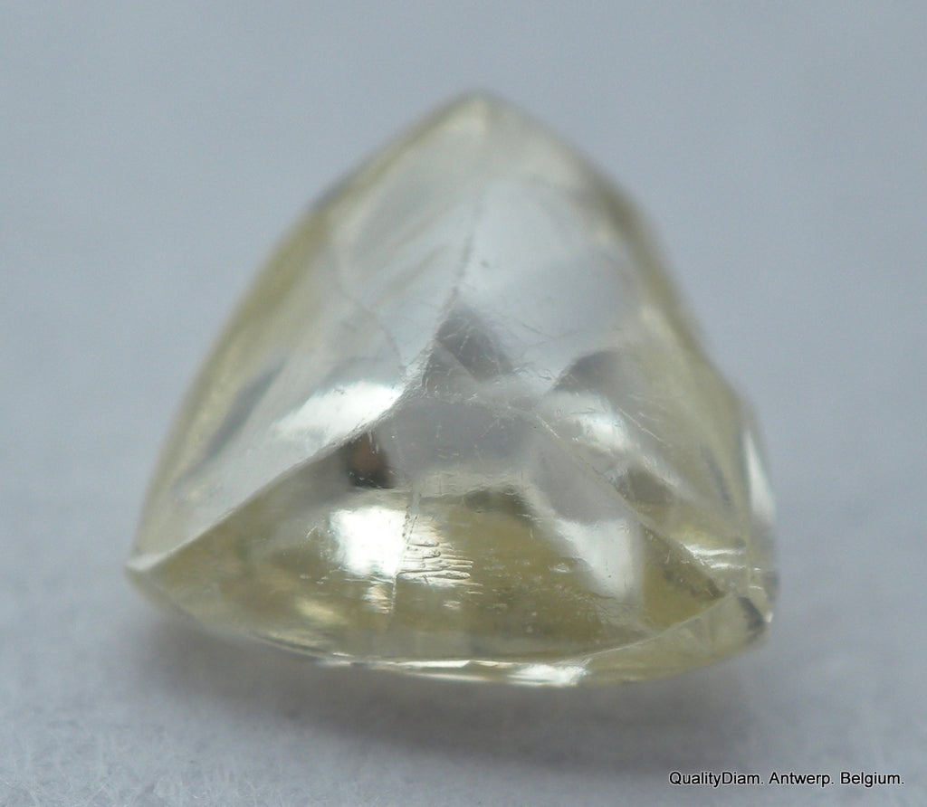 0.18 Carat beautiful triangle shape diamond ideal for rough