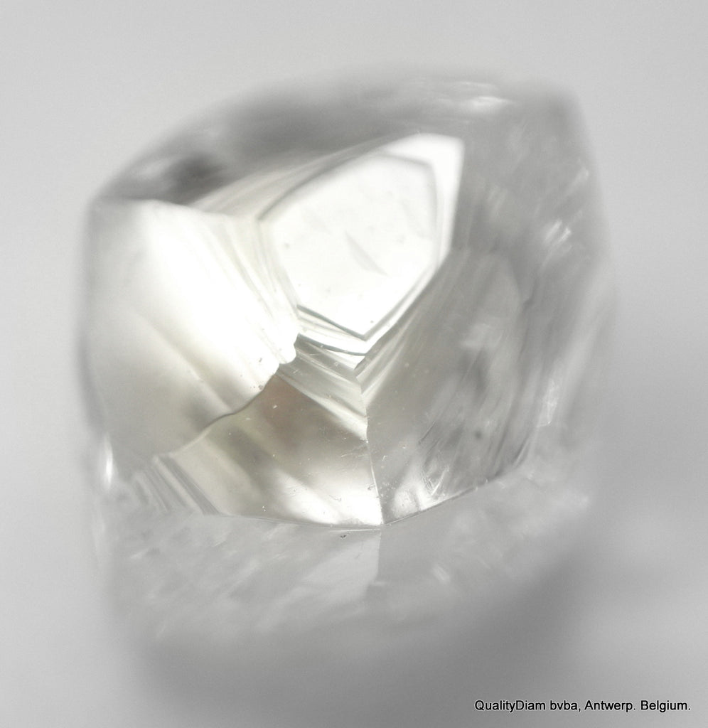 H VS1 0.69 CARAT Precious Natural Diamond in Octahedral shape with High Clarity