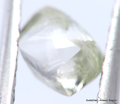 G VS2 0.49 carat diamond out from a mine. ideal for rough diamond jewelry