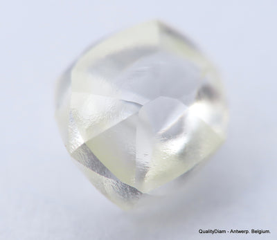 G VS2 0.60 carat diamond out from a mine. ideal for rough diamond jewelry