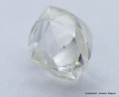 E SI1 beautiful diamond out from a diamond mine. High quality natural diamond 0.82 carat