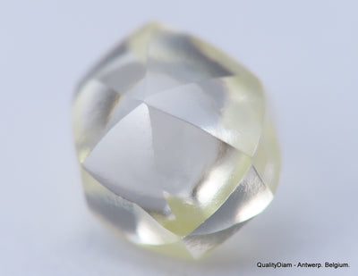 Clean White Rough Diamond High Value High Quality J Flawless Diamond 0.60 carat