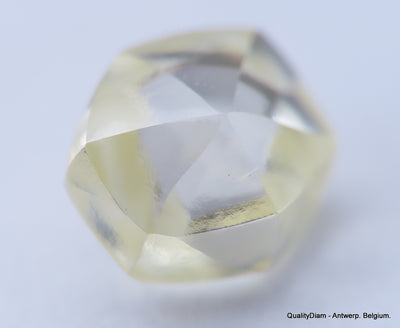 Clean White Rough Diamond High Value High Quality J Flawless Diamond 0.60 carat