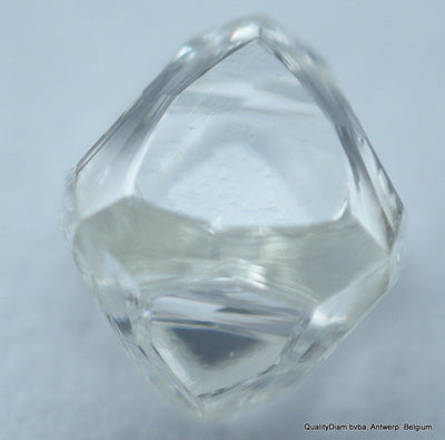 OCTAHEDRON SHAPE DIAMOND 