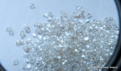 3.90 Carats natural diamonds out from diamond mines